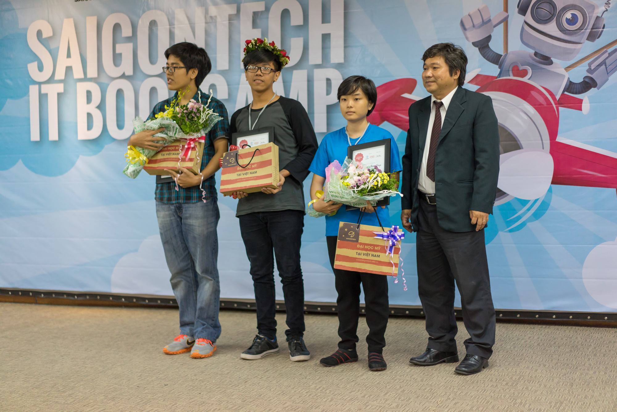 Bế mạc trại hè công nghệ“SaigonTech IT Bootcamp 2016”