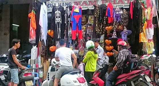 Nhộn nhịp thị trường Halloween