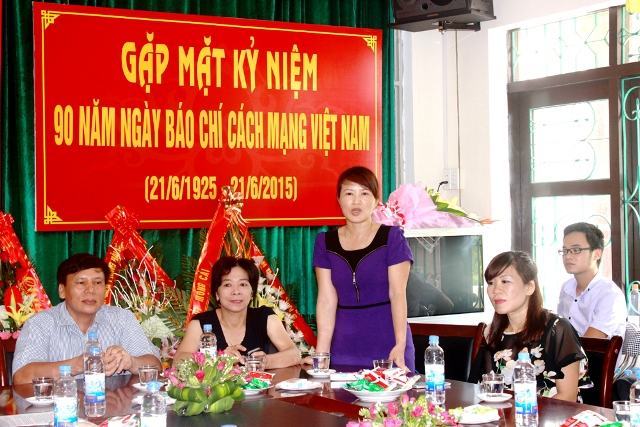 Lãnh đạo thành phố gặp gỡ các nhà báo