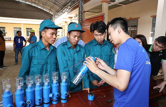 Thắp sáng niềm vui đón Tết cho bà con nghèo ở Bình Phước