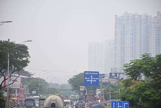 Lại xuất hiện bụi mù dày đặc, người dân lo lắng