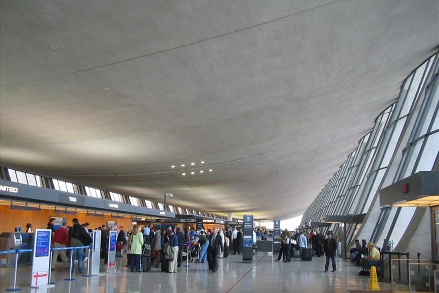 Mỹ mở cửa cho người nước ngoài tiêm đủ vaccine từ tháng tới