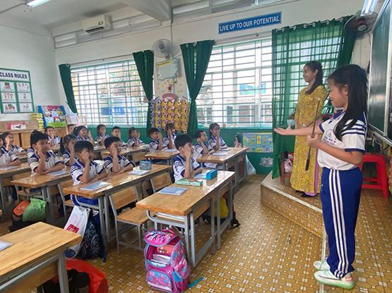 Các trường tiểu học công khai SGK năm học mới