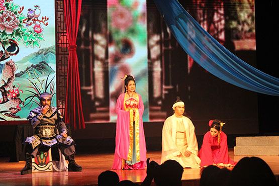 4 bức tranh về Kiều hấp dẫn người xem