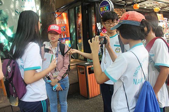 Học sinh làm video tuyên truyền văn hóa đọc