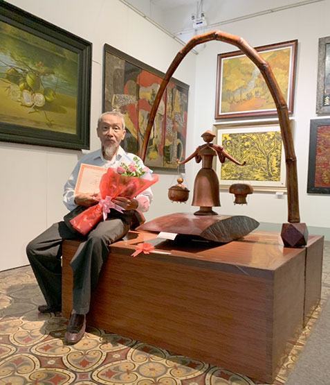 Sống trọn với nghề điêu khắc