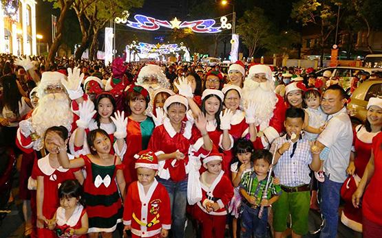 Rộn ràng đón Giáng sinh và năm mới 2019