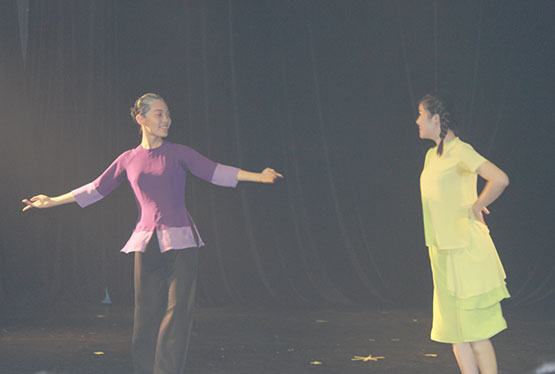 Gian nan nghề biên đạo múa