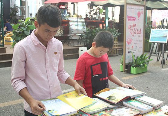 Làm mới sách thiếu nhi