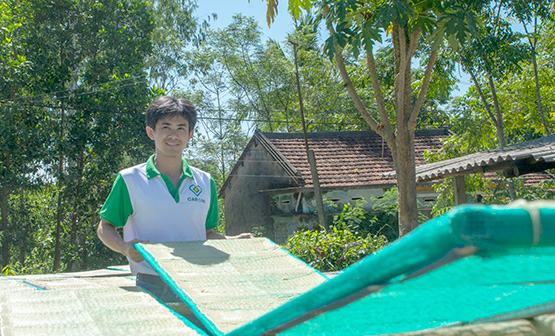 Mang phở sắn lên bàn du khách