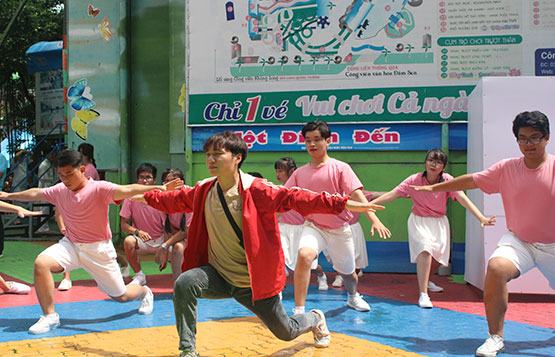 Những “bầu show” là học sinh, sinh viên