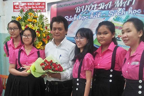 Thầy giáo là nhạc sĩ