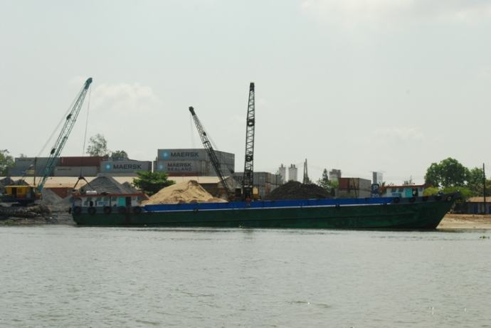 TP.HCM: 8 bến thủy bị tạm dừng hoạt động