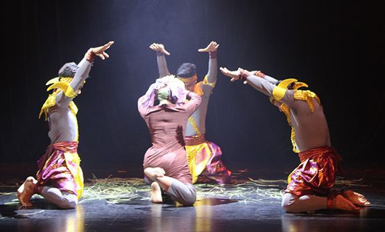 Giải trí tại nhà “lên ngôi”