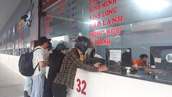 TP.HCM: Bến xe bắt đầu bán vé Tết