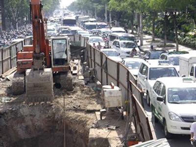 TP.HCM: “Lô cốt” tăng gần gấp đôi