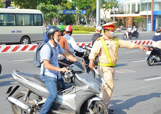 Đà Nẵng: Ra quân tổng kiểm tra phương tiện giao thông đường bộ