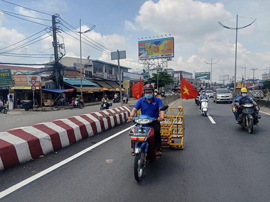 Thanh niên ra quân dẹp nạn “đinh tặc”