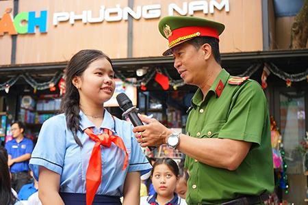 Cha mẹ hãy yêu thương con đúng cách