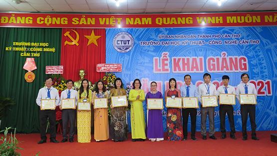 Trường Đại học Kỹ thuật – Công nghệ Cần Thơ: Khai giảng năm học mới