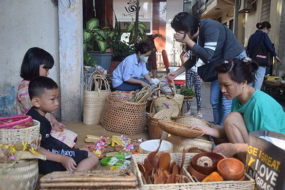 “Chợ quê giữa phố” nói không với bao ni-lông