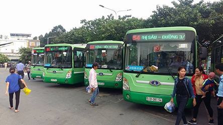 Tăng cường xe buýt phục vụ Tết dương lịch