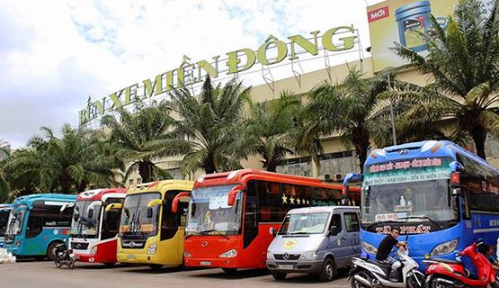 Hơn 100 xe khách đã được gắn chíp điện tử ra vào bến xe