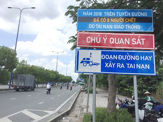 Cảnh báo TNGT bằng biển báo ấn tượng