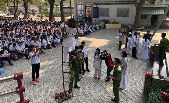 Kỹ năng phòng cháy chữa cháy trong trường học