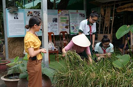 Đưa thiết chế văn hóa nhà trường vào đổi mới giáo dục