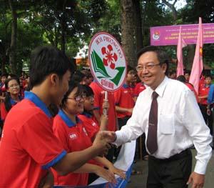 18.329 học sinh ra quân “chiến dịch Hoa phượng đỏ”