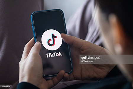 Mỹ: Hàng chục trường học, đại học cấm TikTok