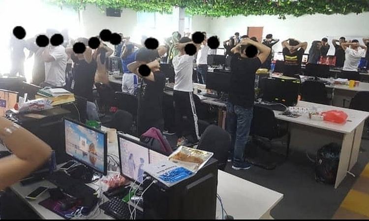 Malaysia bắt gần 1.000 người Trung Quốc