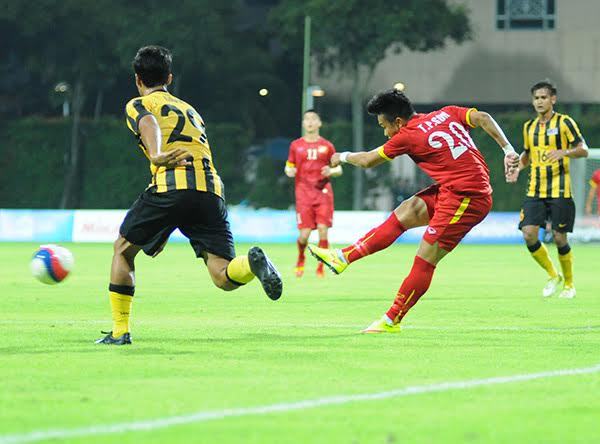 HLV Miura cần có những tính toán lực lượng ở trận gặp Lào