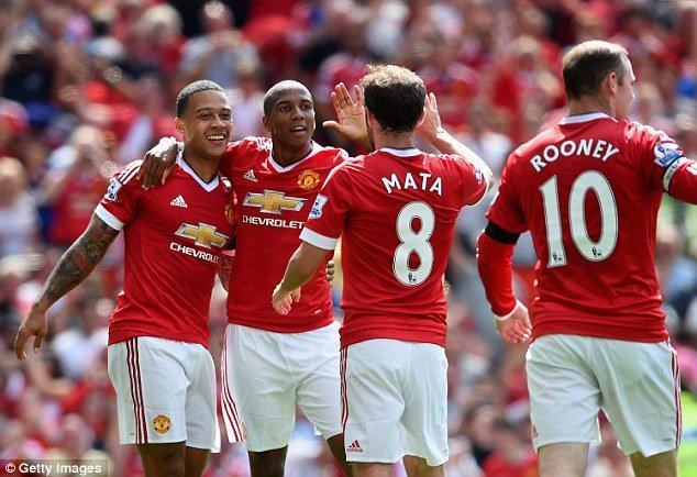 1h45 rạng sáng 15/8, sân Villa Park, Aston Villa – M.U: Lịch sử gọi tên Quỷ đỏ