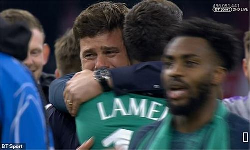 Pochettino khóc nức nở khi Tottenham vào chung kết