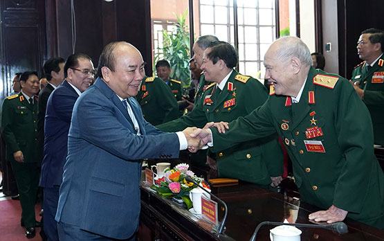 Thủ tướng Nguyễn Xuân Phúc: Trao Huân chương Lao động hạng nhất cho Hội Cựu chiến binh Việt Nam