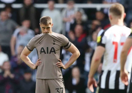 Ngoại hạng Anh: Còi báo động cho Tottenham