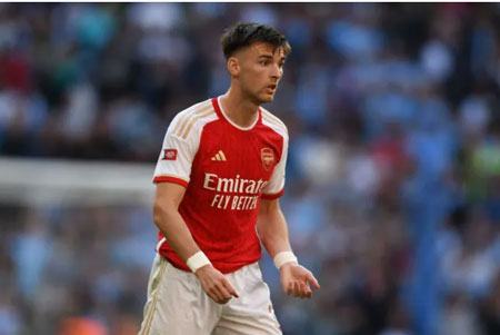 Arsenal đồng ý cho mượn Kieran Tierney