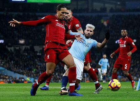 Aguero: Van Dijk chạy hai bước bằng tôi chạy 50 bước