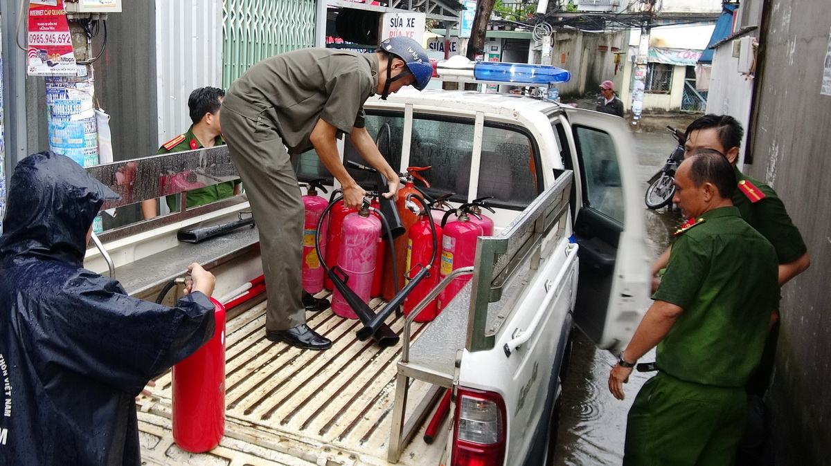 Tử vong vì sang chiết bình chữa cháy