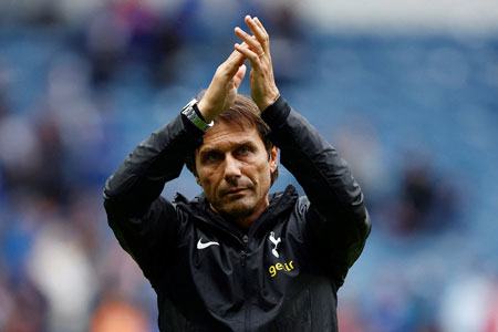 Tottenham chính thức sa thải HLV Conte