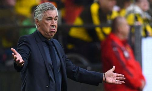 Bayern sa thải Ancelotti sau trận thua PSG