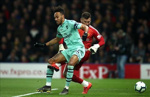 Ăn ‘bàn rùa’ trước Watford, sao Arsenal đã mơ ngôi Vua phá lưới