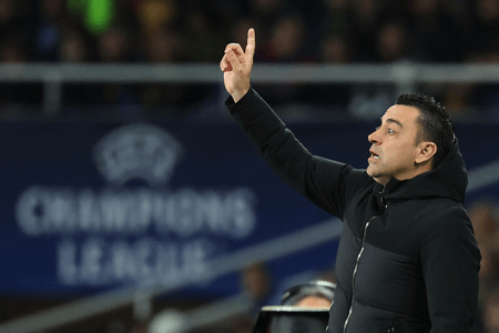 Xavi tuyên bố không ở lại kể cả Barca vô địch Champions League