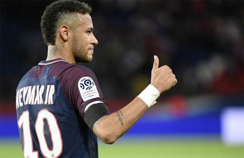 Neymar kiếm được 5.000 đôla mỗi giờ, sống như vua ở Paris