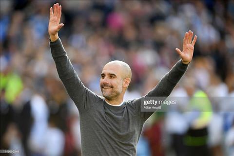 Guardiola cảnh báo những học trò đang “ngủ quên trên chiến thắng”