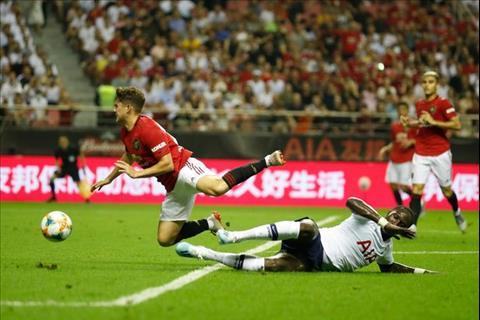 Tân binh MU ăn no đòn: Solskjaer nức nở cảm phục, HLV Tottenham muối mặt xin lỗi