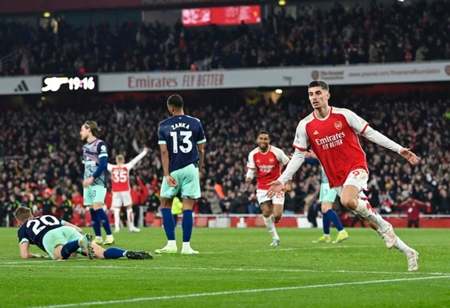 Havertz ‘cứu’ Ramsdale một ‘bàn thua’, Arsenal tạm chiếm ngôi đầu, HLV Arteta vui mừng khôn xiết