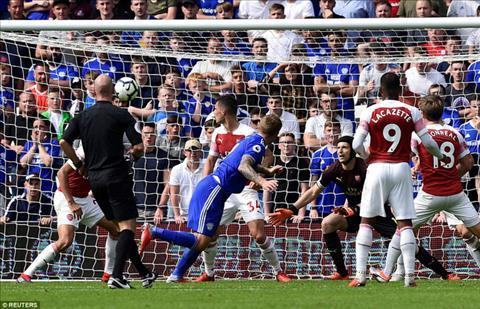 “Emery chẳng hơn gì Wenger cả”